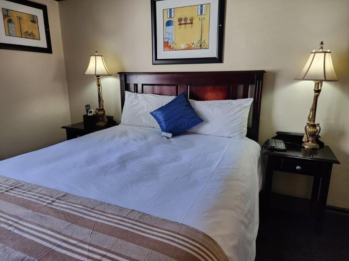 Royal Hotel Ladysmith Esterno foto