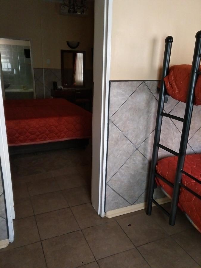 Royal Hotel Ladysmith Esterno foto
