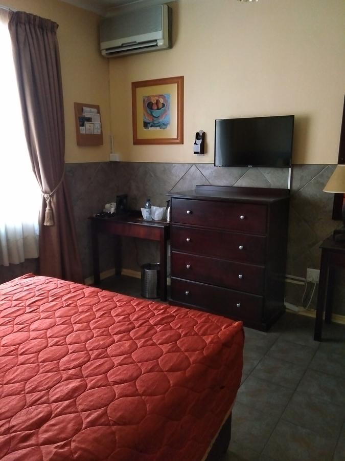 Royal Hotel Ladysmith Esterno foto